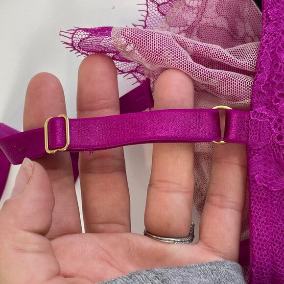 Victoria's Secret Very Sexy Unlined Demi Lace Bra 34DD Purple Adjustable Straps - Picture 8 of 8